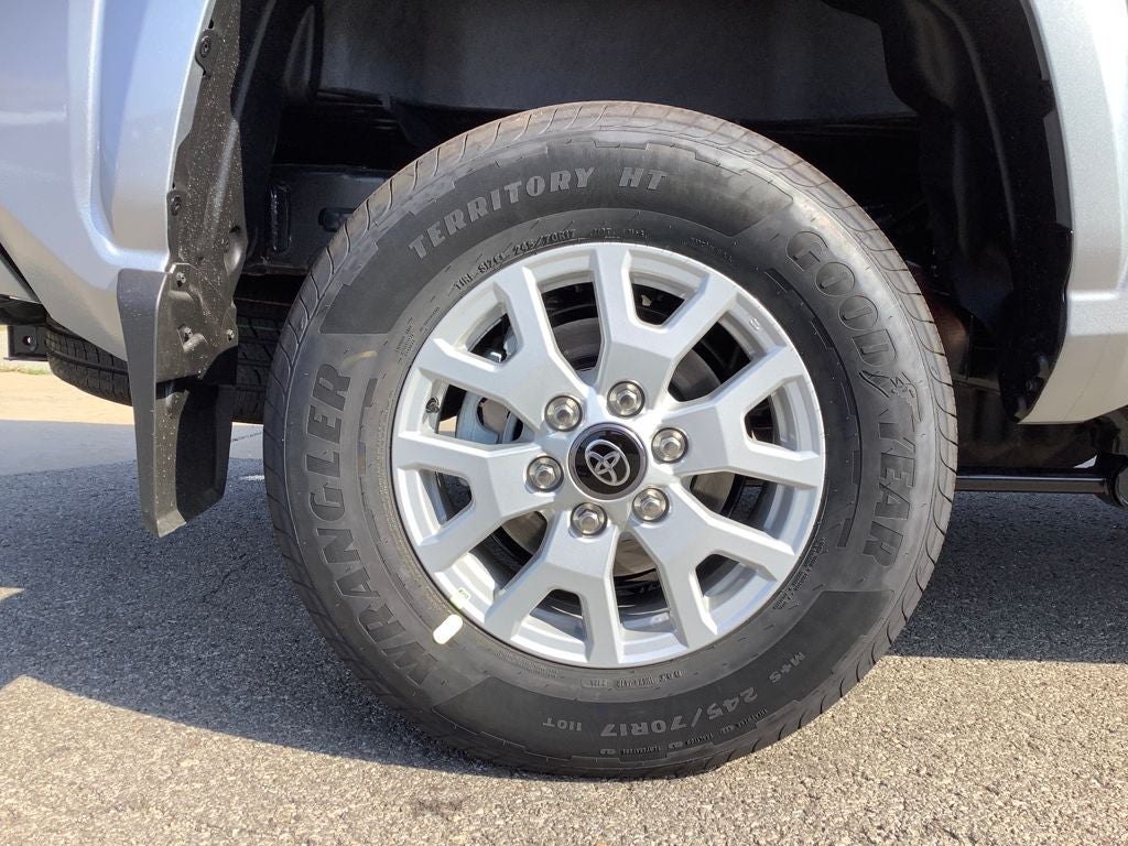 2025 Toyota Tacoma SR5