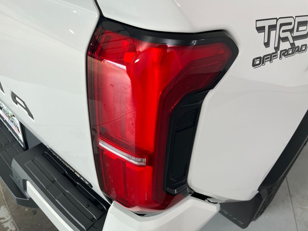 2026 Toyota Tacoma i-FORCE MAX TRD Off-Road i-FORCE MAX