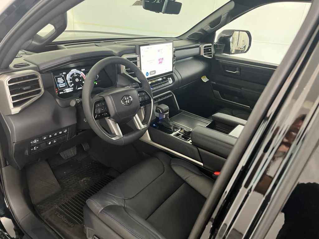 2026 Toyota Tundra i-FORCE MAX Platinum i-FORCE MAX