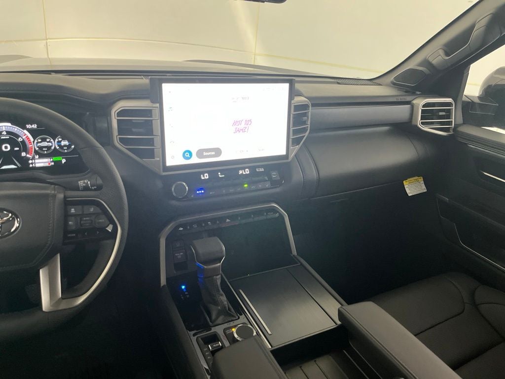 2026 Toyota Tundra i-FORCE MAX Platinum i-FORCE MAX