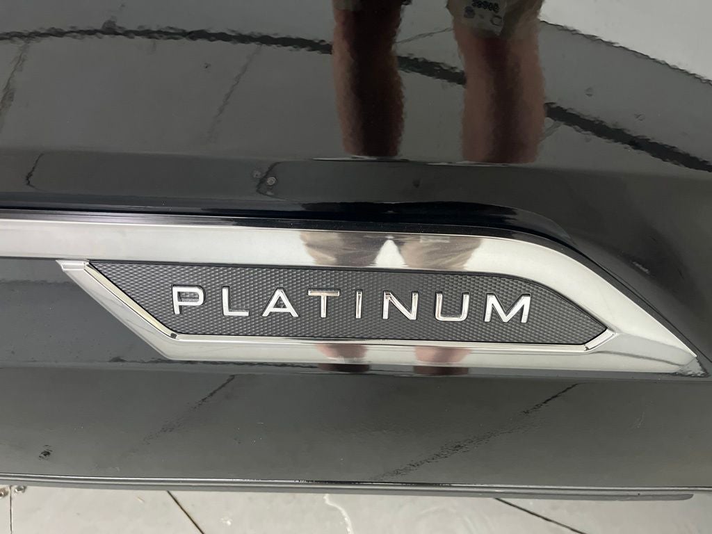 2026 Toyota Tundra i-FORCE MAX Platinum i-FORCE MAX