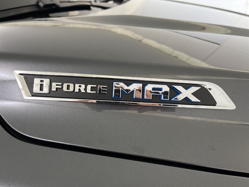 2026 Toyota Tundra i-FORCE MAX Platinum i-FORCE MAX