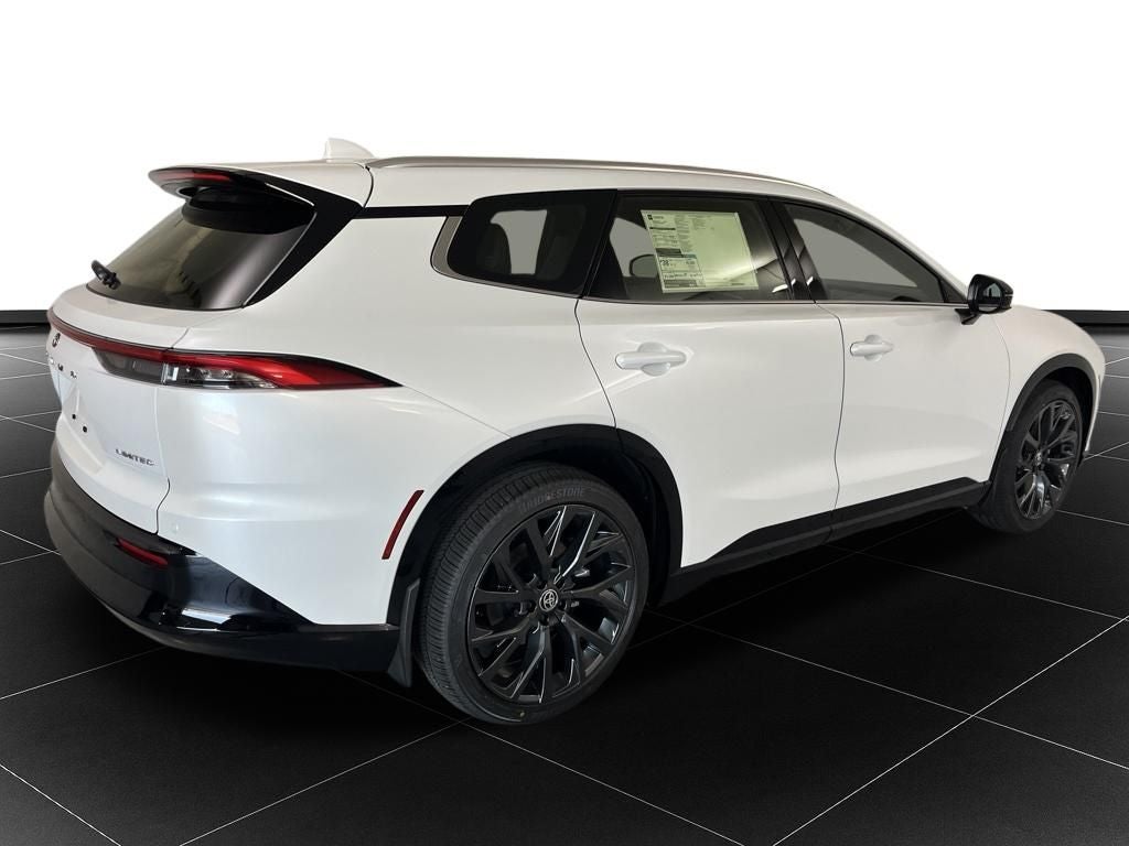 2026 Toyota Toyota Crown Signia Limited