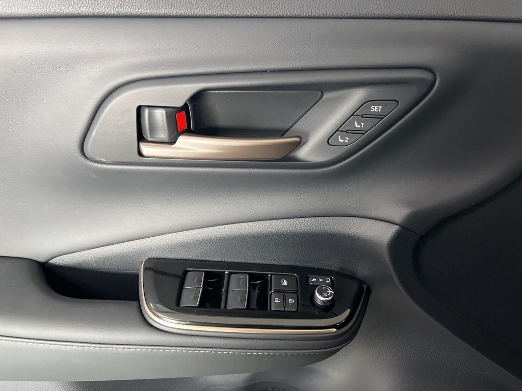 2026 Toyota Crown Signia Limited