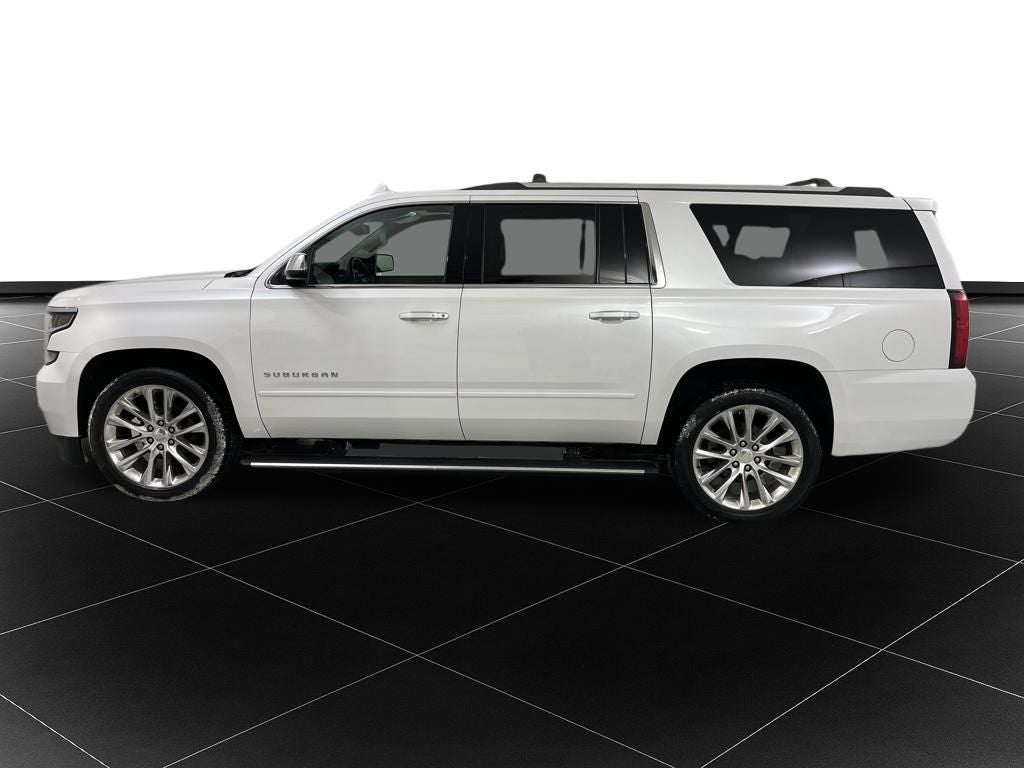 Used 2019 Chevrolet Suburban Premier with VIN 1GNSKJKJXKR220590 for sale in Kansas City