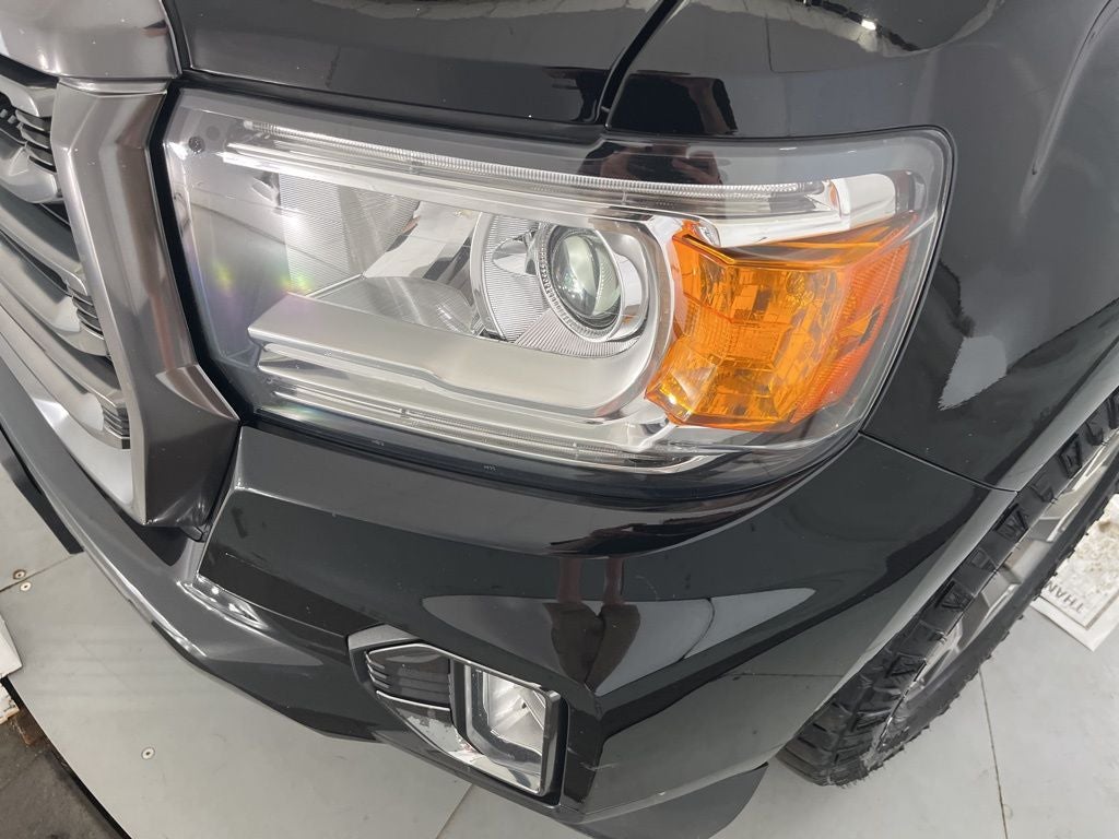 2022 GMC Canyon AT4 w/Cloth