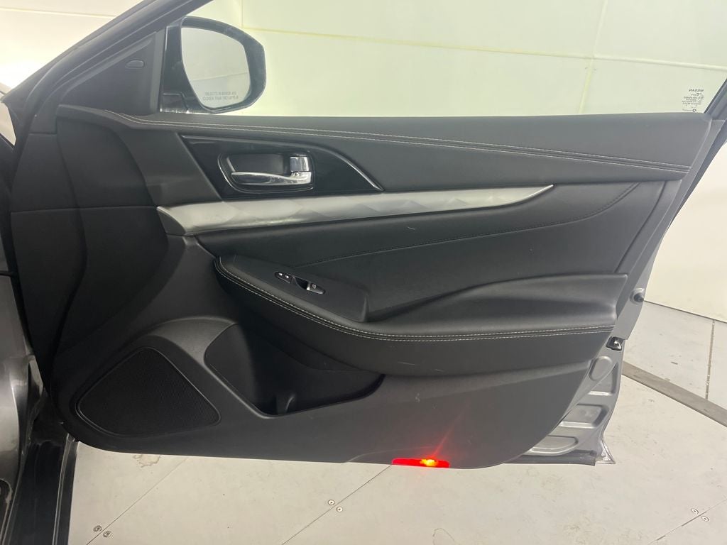 2022 Nissan Maxima SV