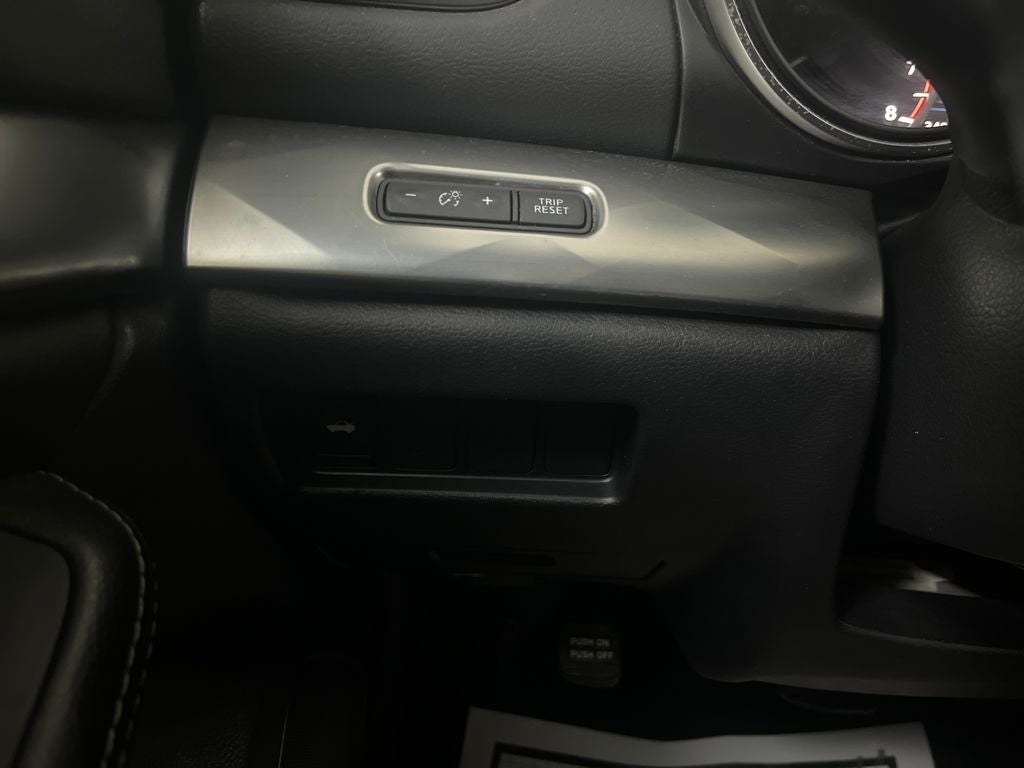 2022 Nissan Maxima SV