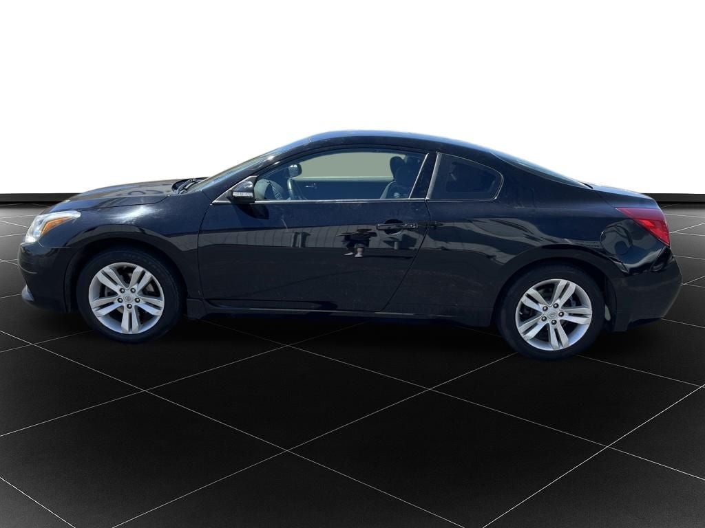 Used 2013 Nissan Altima Coupe S with VIN 1N4AL2EP6DC138309 for sale in Saint Joseph, MO