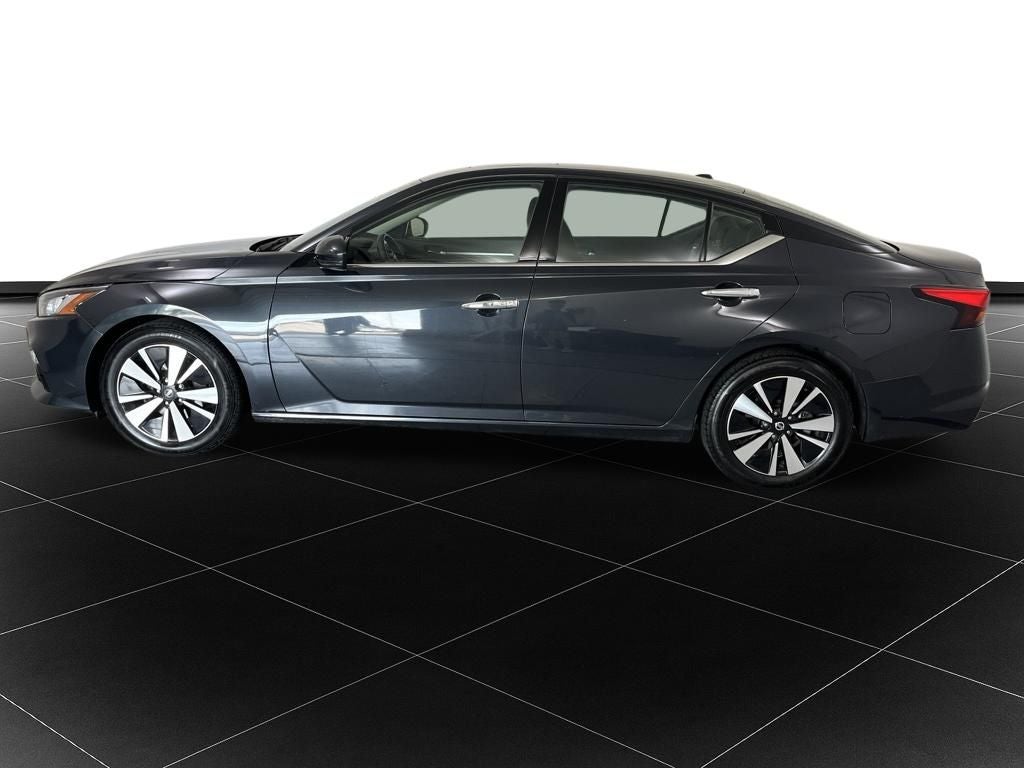 Used 2019 Nissan Altima SL with VIN 1N4BL4EV3KC259794 for sale in Kansas City
