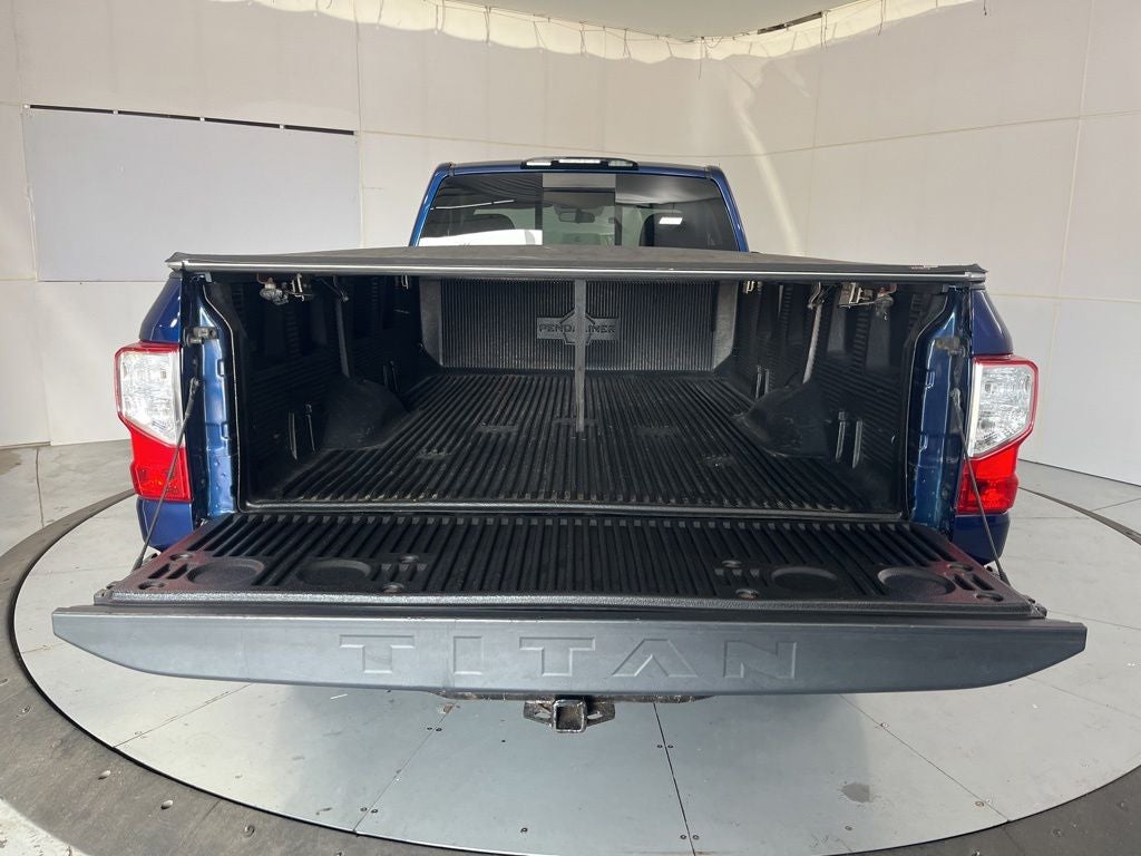 2017 Nissan Titan SV
