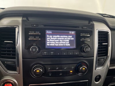 2017 Nissan Titan SV