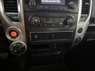 2017 Nissan Titan SV