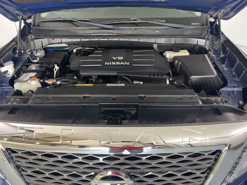 2017 Nissan Titan SV