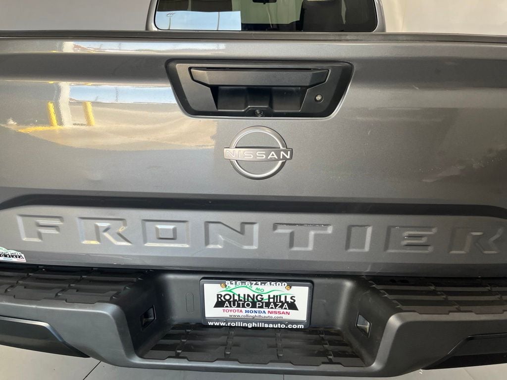 2022 Nissan Frontier S