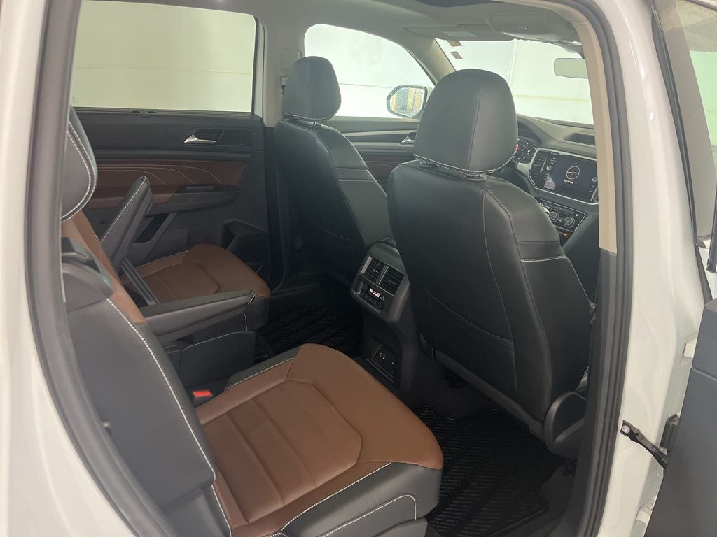 2023 Volkswagen Atlas SEL Premium R-Line - Photo 26