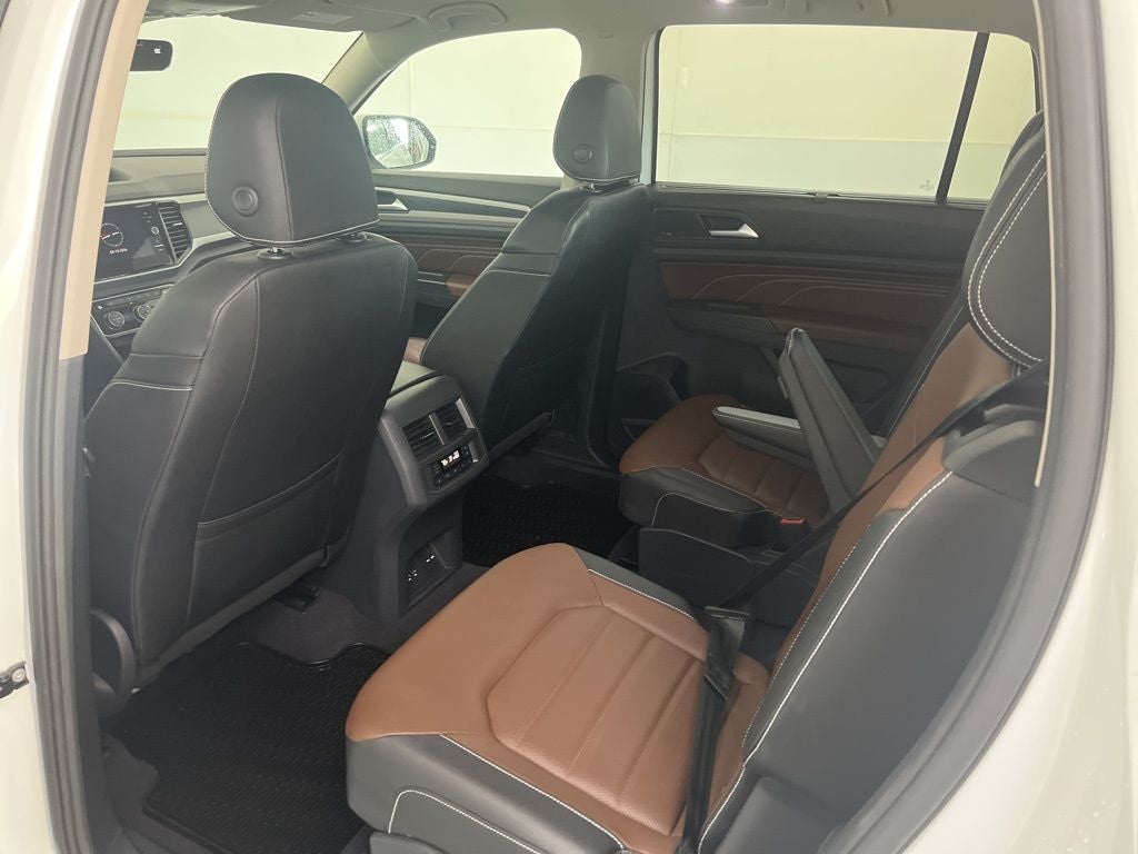 2023 Volkswagen Atlas SEL Premium R-Line - Photo 27