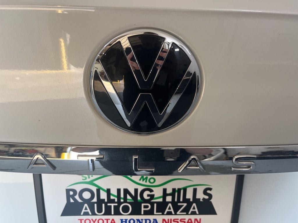 2023 Volkswagen Atlas SEL Premium R-Line - Photo 47