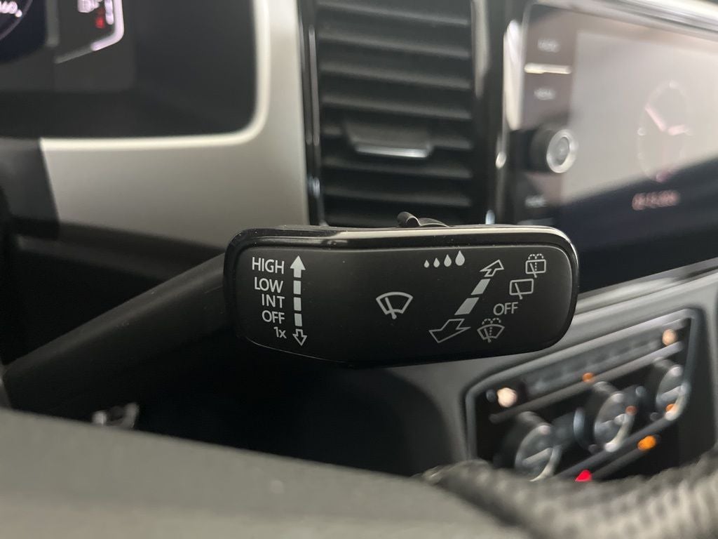 2023 Volkswagen Atlas SEL Premium R-Line - Photo 70