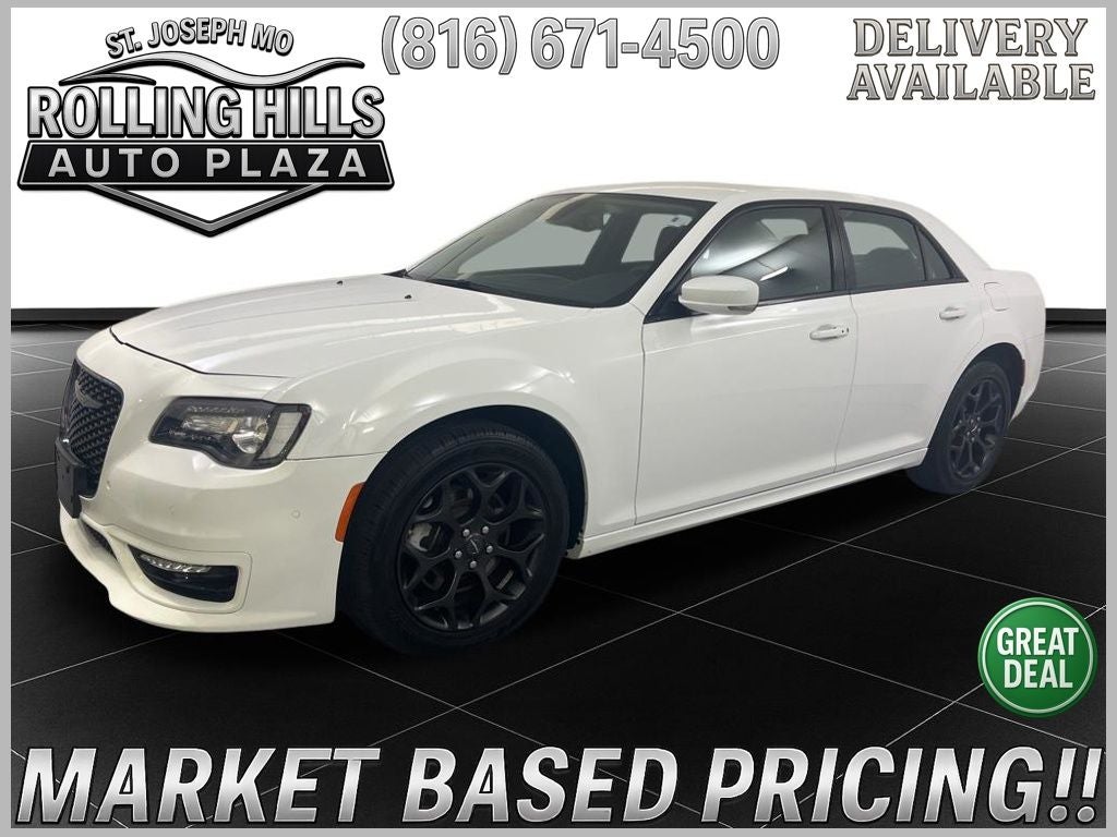 2023 Chrysler 300 Touring L AWD's photo