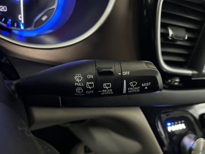 2024 Chrysler Voyager LX