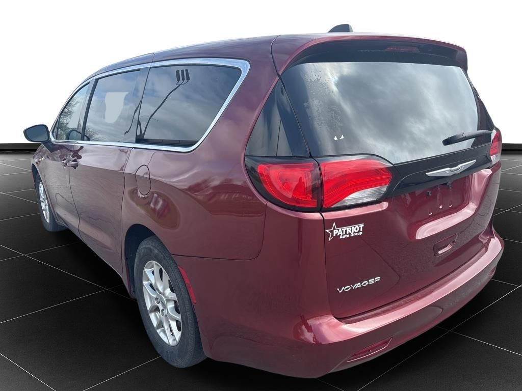 2023 Chrysler Voyager LX