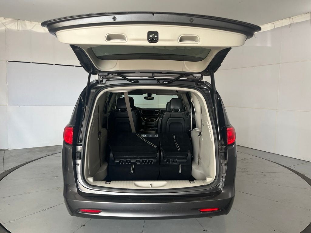 2020 Chrysler Voyager LXI