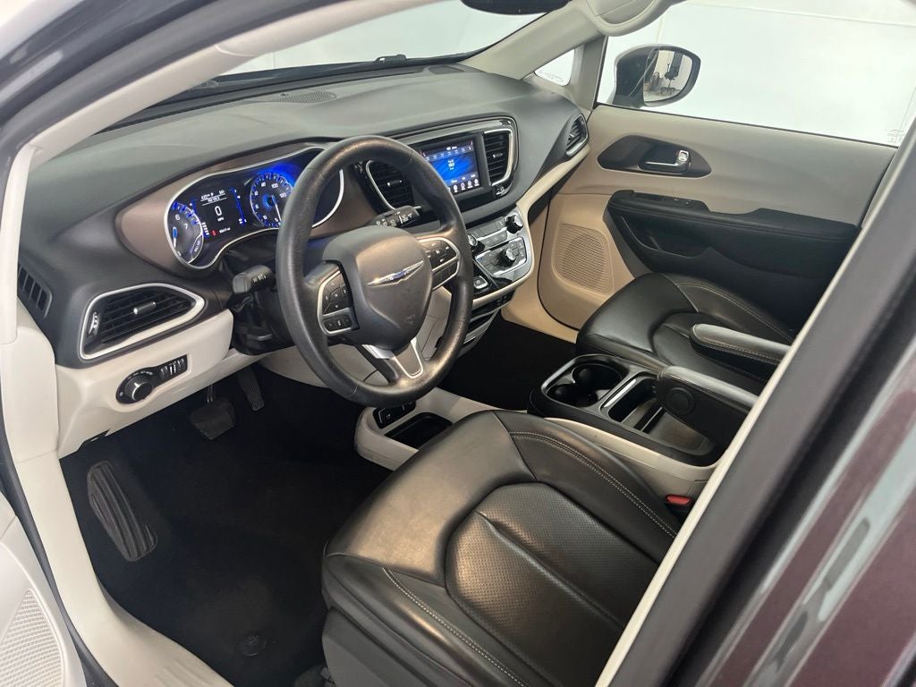 2020 Chrysler Voyager LXI