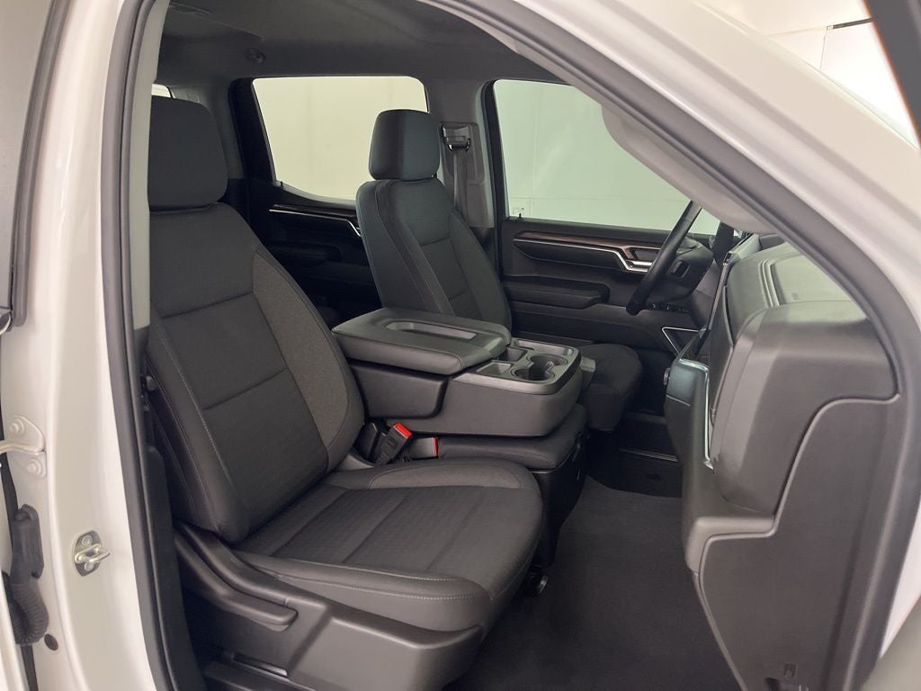 2023 Chevrolet Silverado 1500 LT LT1