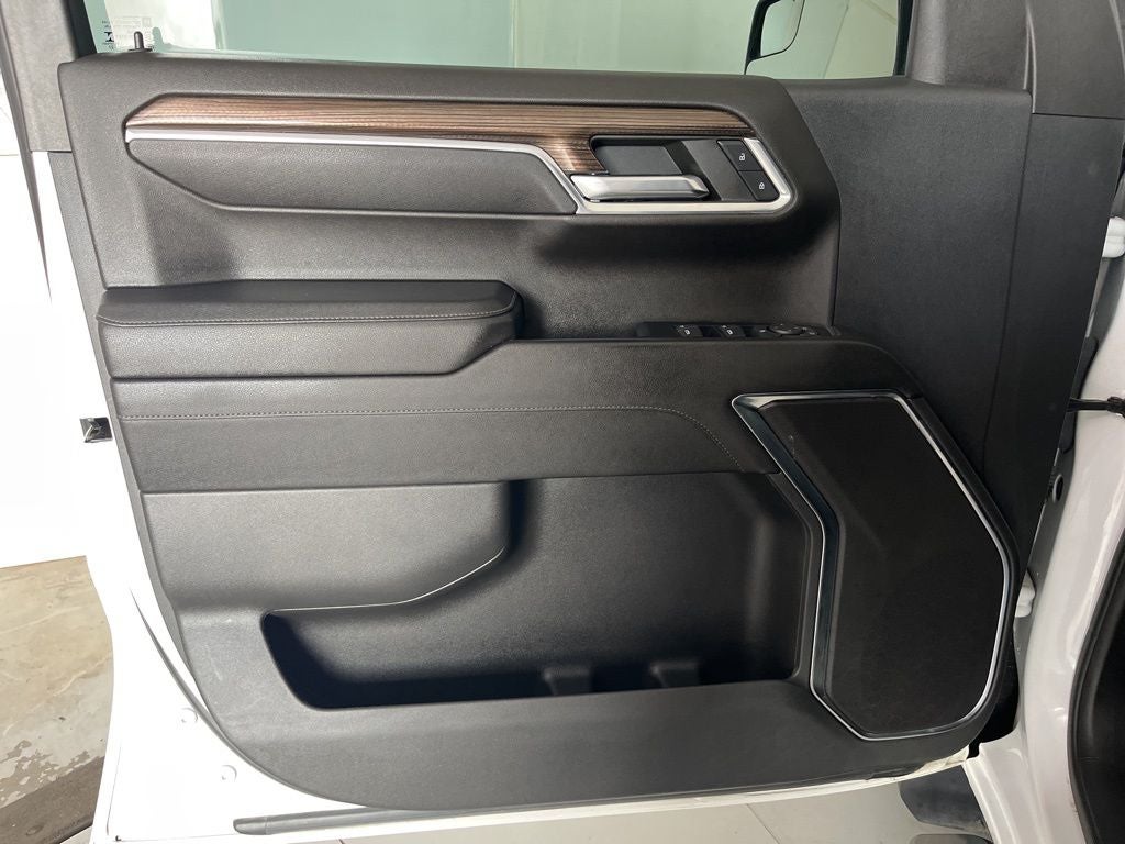 2023 Chevrolet Silverado 1500 LT LT1