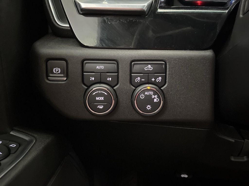 2023 Chevrolet Silverado 1500 LT LT1