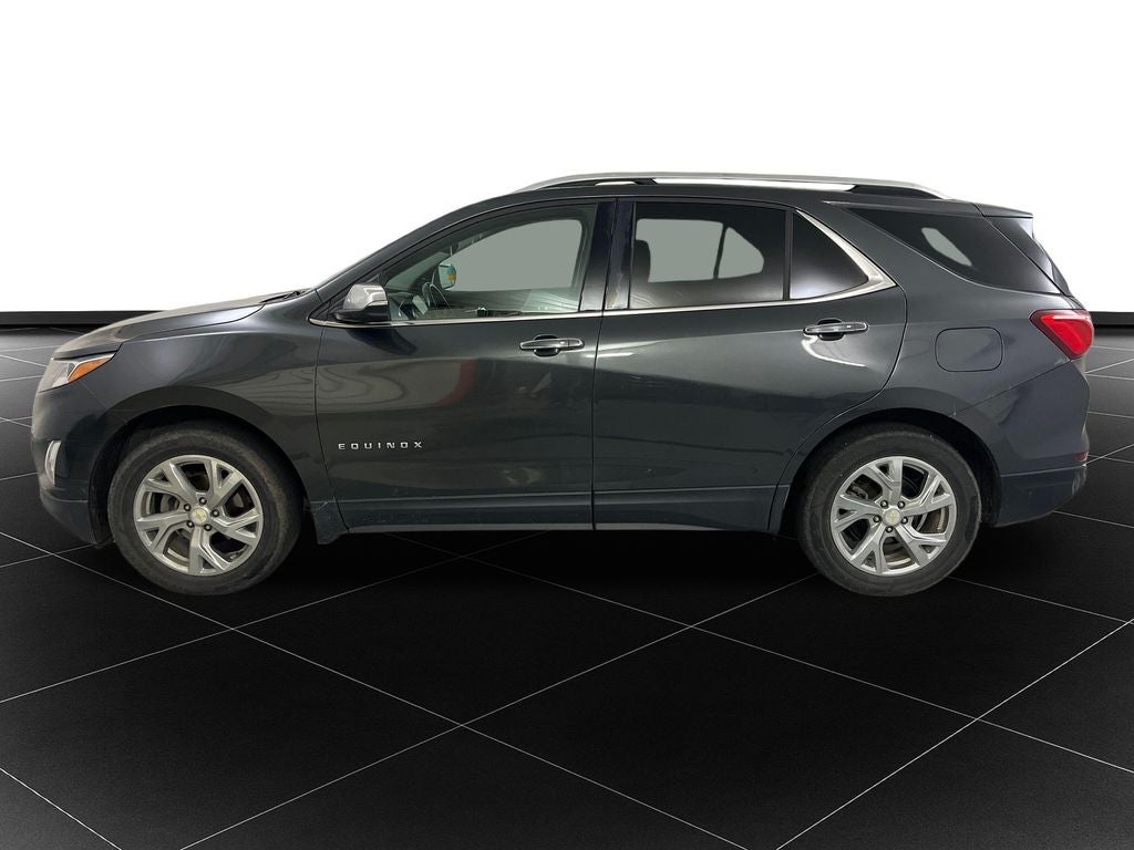 Used 2018 Chevrolet Equinox Premier with VIN 2GNAXVEV7J6301074 for sale in Kansas City