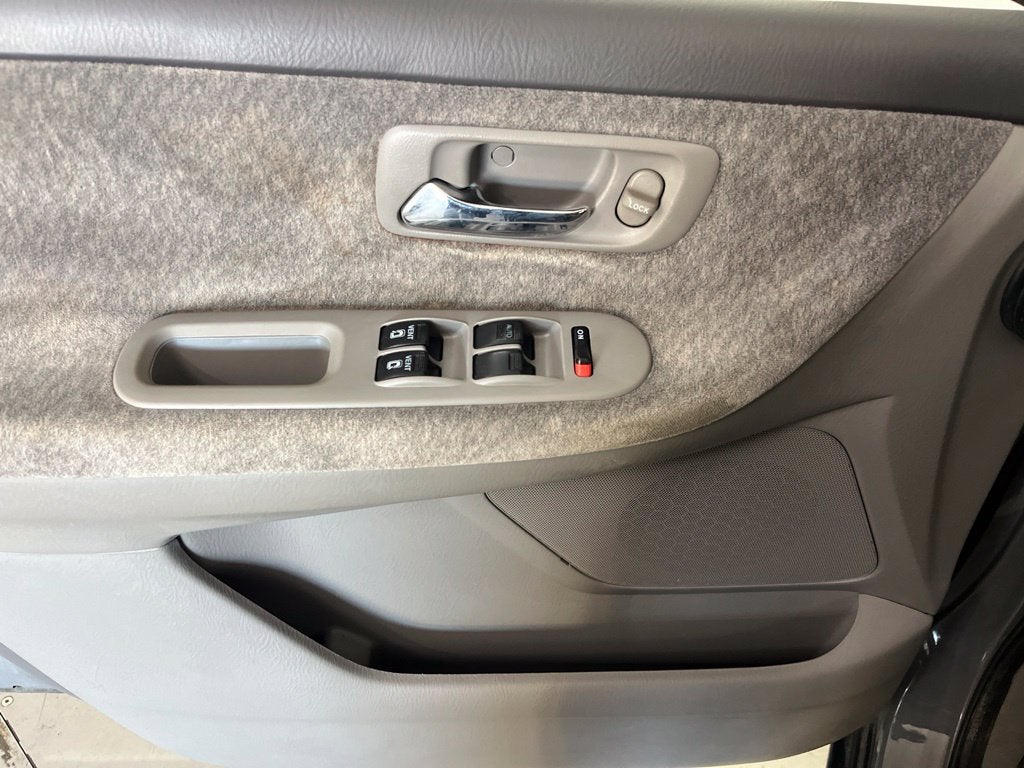 2000 Honda Odyssey LX 7 Passenger