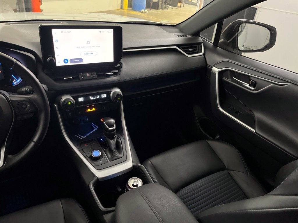 2025 Toyota RAV4 Hybrid XSE