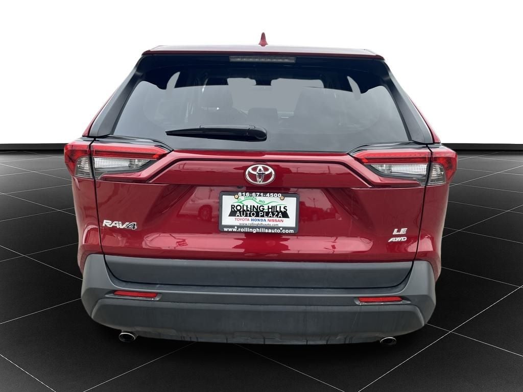 2022 Toyota RAV4 LE