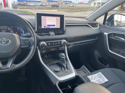 2024 Toyota RAV4 Hybrid XLE