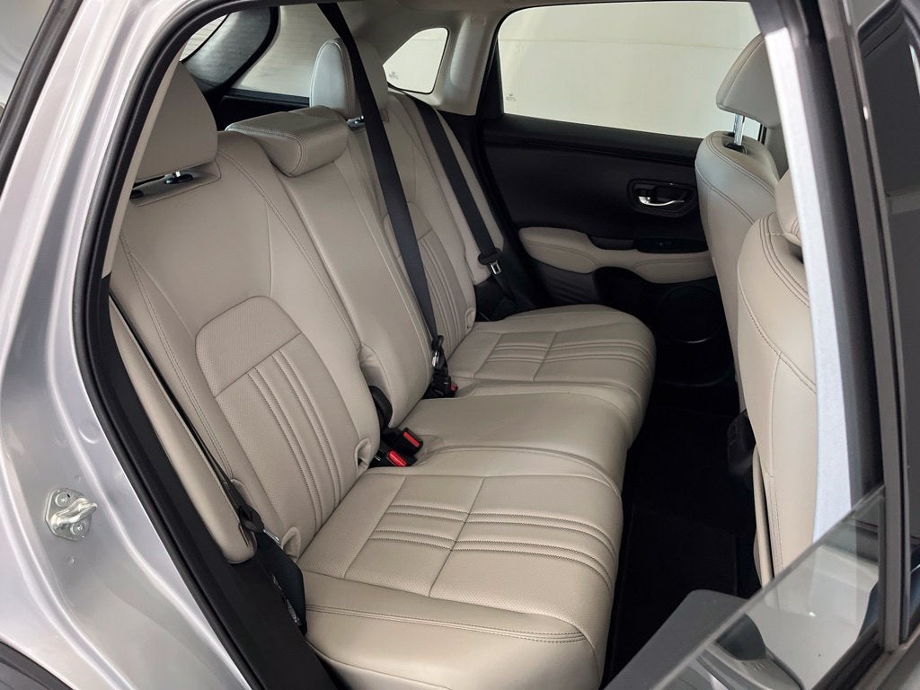 2027 Honda HR-V EX-L - Photo 17