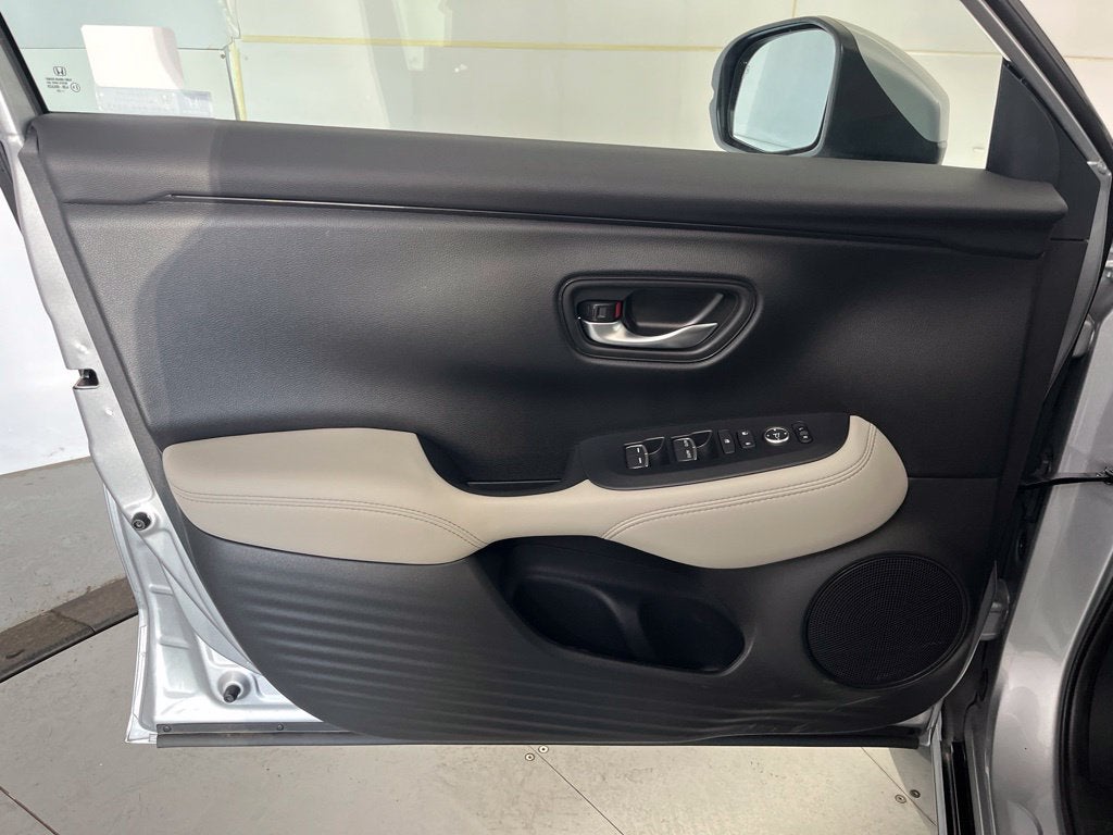 2027 Honda HR-V EX-L - Photo 23