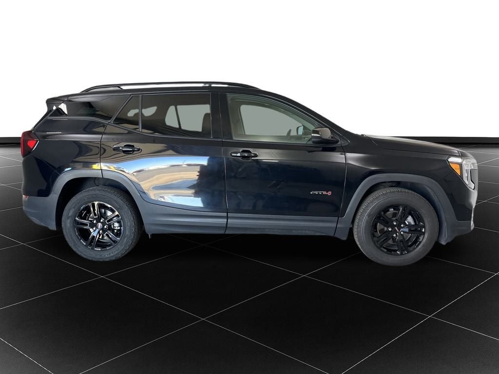 2023 GMC Terrain AT4