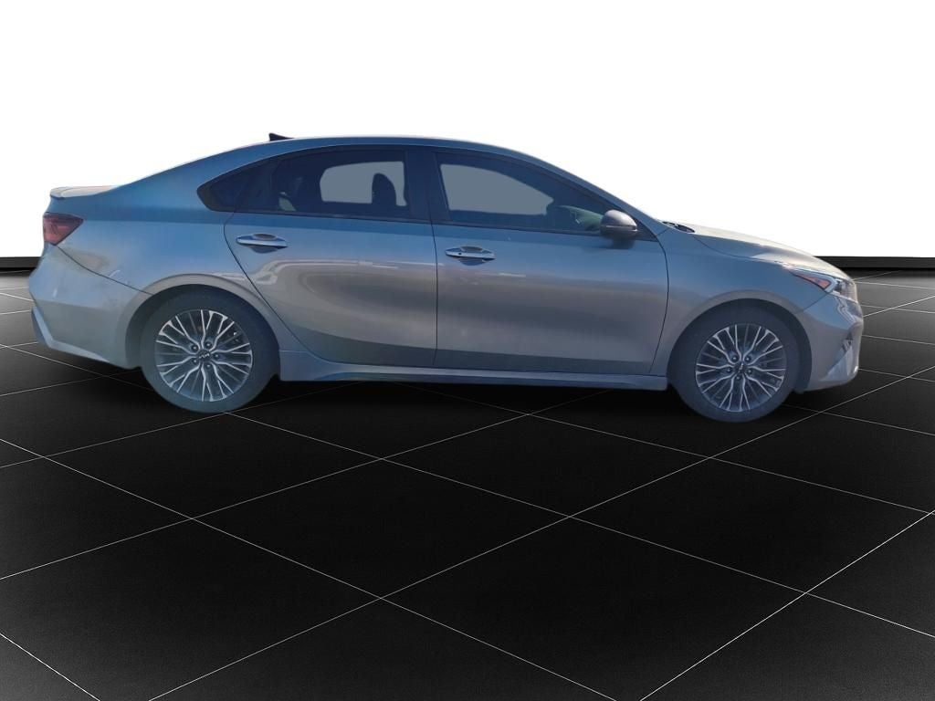 Used 2022 Kia FORTE GT-Line with VIN 3KPF54AD6NE435785 for sale in Kansas City