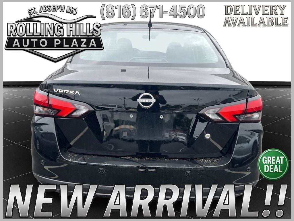 2025 Nissan Versa 1.6 S CVT's photo