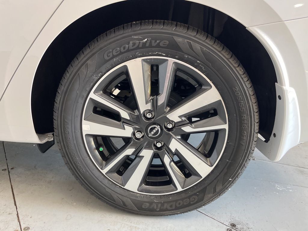 2024 Nissan Versa 1.6 S