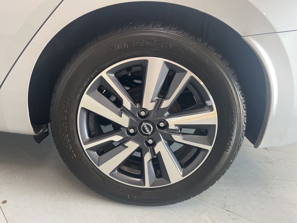 2023 Nissan Versa 1.6 SV