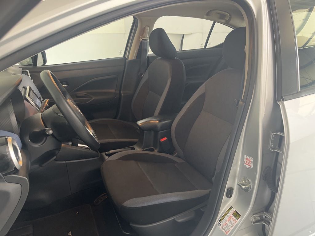 2023 Nissan Versa 1.6 SV