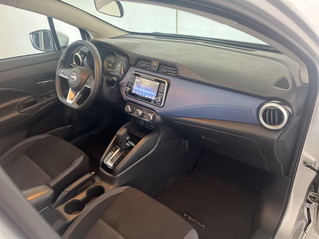 2023 Nissan Versa 1.6 SV