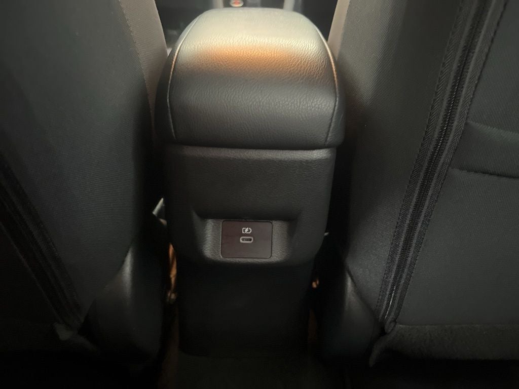 2023 Nissan Versa 1.6 SV