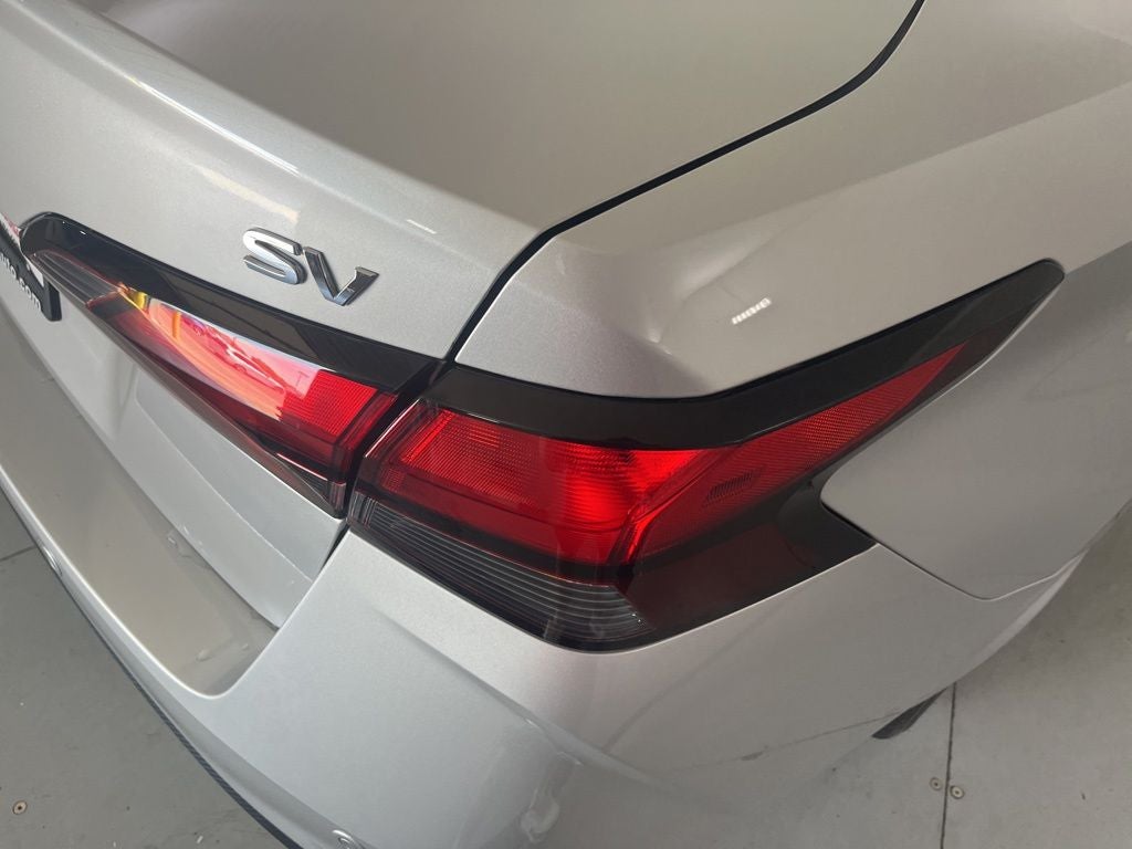 2023 Nissan Versa 1.6 SV