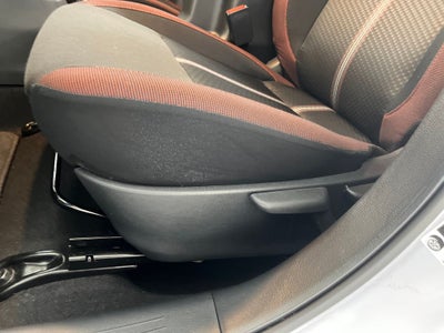 2024 Nissan Versa 1.6 SR