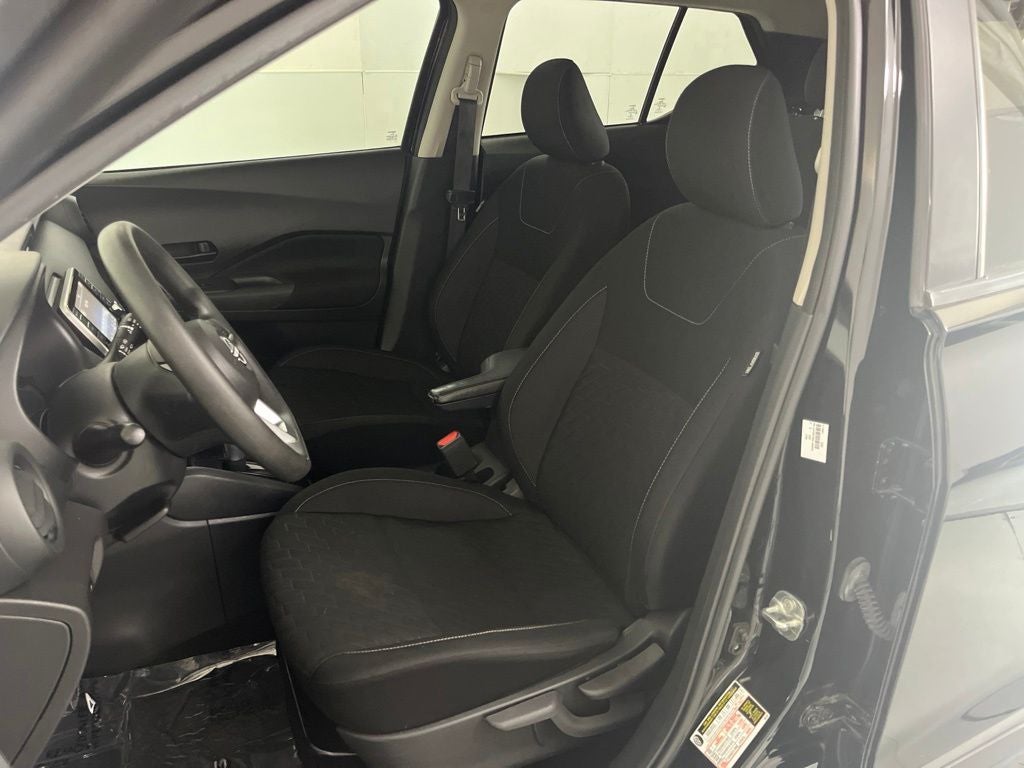 2022 Nissan Kicks S