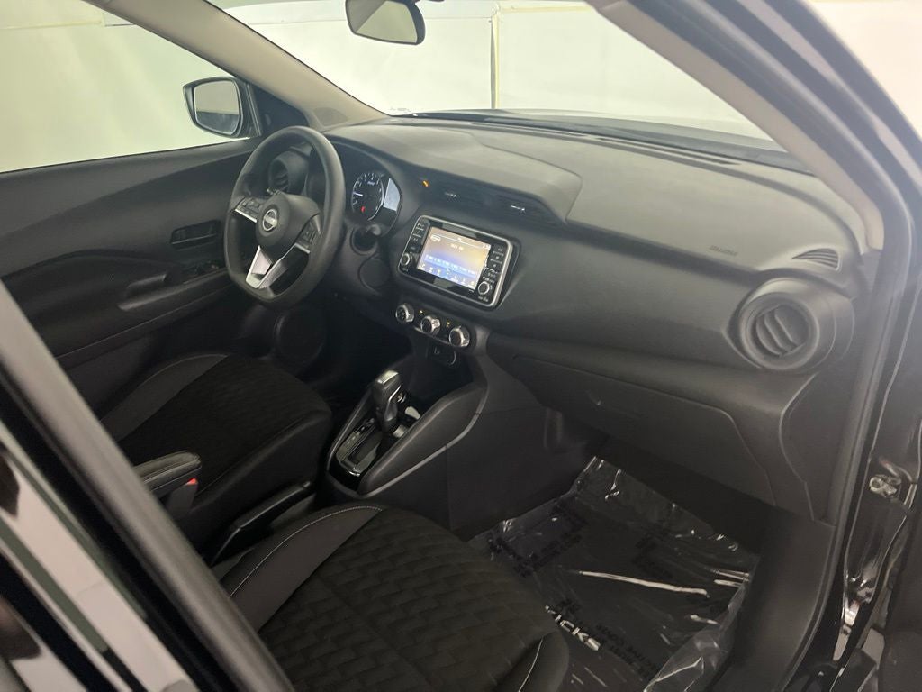 2022 Nissan Kicks S